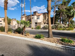 Primary Photo for MLS#: 2692255