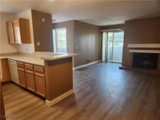 Photo #4: 2692255 Listing