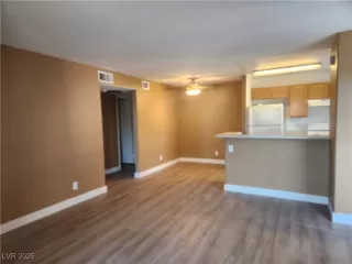 Photo #6: 2692255 Listing