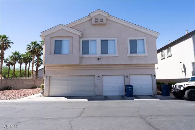 MLS: 2692259 Condo For Sale