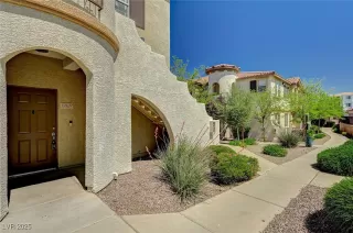 Photo #1: 2692306 Listing 