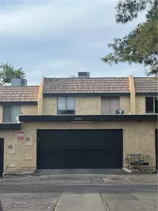 More Details about MLS # 2692311 : 3226 WEBER COURT
