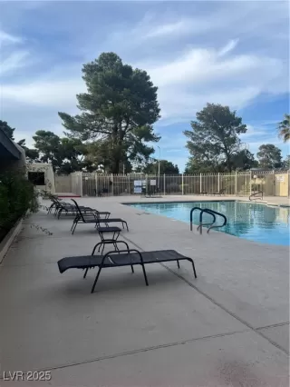 Photo #1: 2692311 Listing 