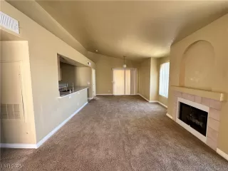 Photo #1: 2692312 Listing 