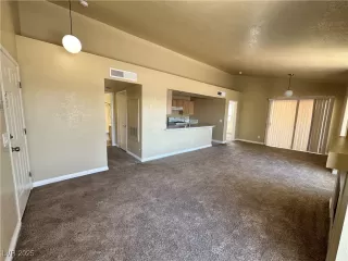 Photo #3: 2692312 Listing 