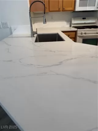 Photo #3: 2692332 Listing 