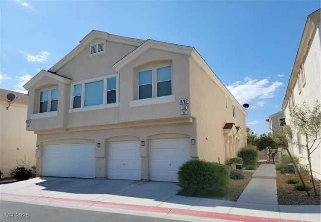 MLS: 2692379 Condo For Sale