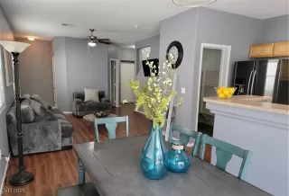 Photo #3: 2692379 Listing