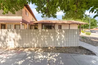 Photo #5: 2692407 Listing