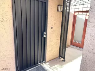 Photo #3: 2692428 Listing 