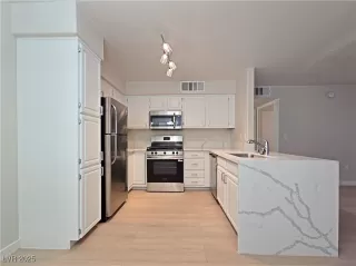 Photo #4: 2692431 Listing 