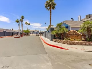 Photo #1: 2692482 Listing