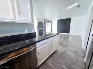 Photo #1: 2692485 Listing 