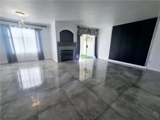 Photo #2: 2692485 Listing 