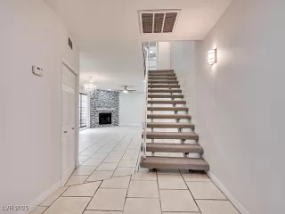 Photo #2: 2692492 Listing 