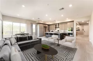 Photo #2: 2692494 Listing