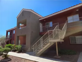 Photo #2: 2692501 Listing 