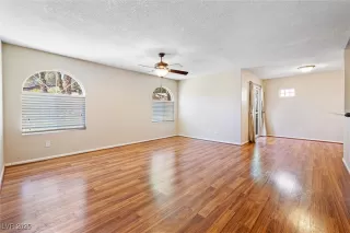 Photo #2: 2692507 Listing