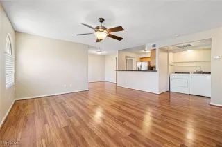 Photo #5: 2692507 Listing