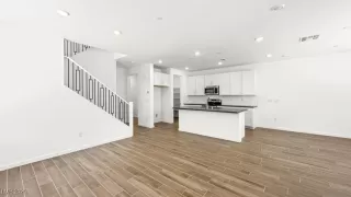 Photo #3: 2692510 Listing 