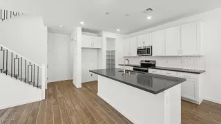 Photo #5: 2692510 Listing 