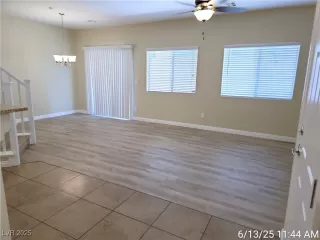 Photo #1: 2692539 Listing 