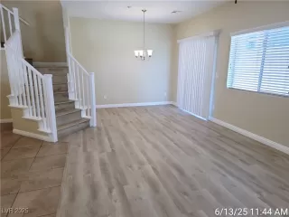 Photo #2: 2692539 Listing 