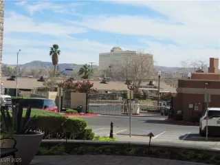 Photo #2: 2692572 Listing 