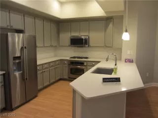 Photo #5: 2692572 Listing 