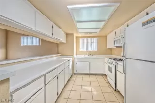 Photo #4: 2692615 Listing 