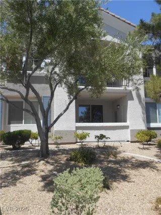 Photo #1: 2692637 Listing 