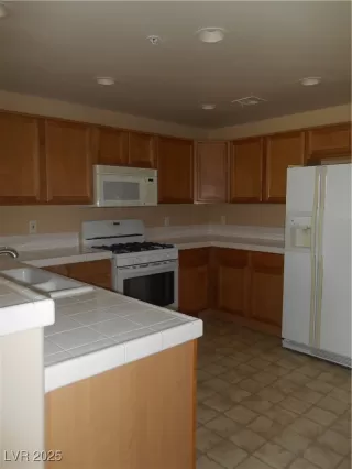 Photo #6: 2692637 Listing 