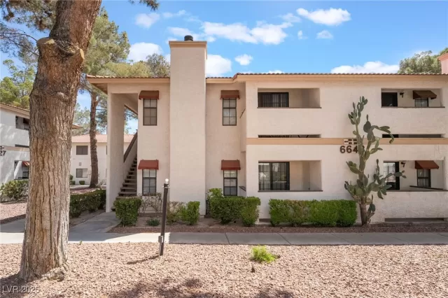 MLS: 2692641 Condo For Sale