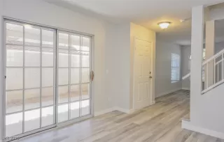 Photo #5: 2692681 Listing