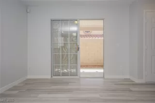 Photo #6: 2692681 Listing