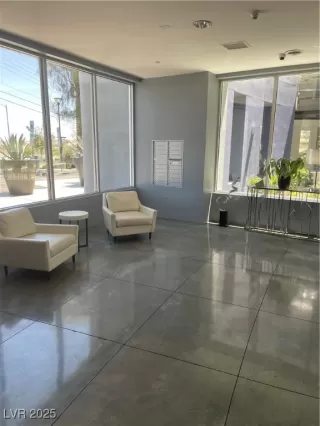 Photo #2: 2692698 Listing 