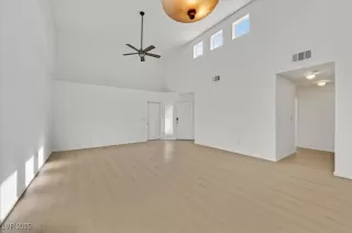 Photo #3: 2692699 Listing