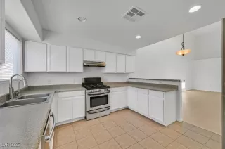 Photo #5: 2692699 Listing