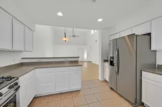 Photo #6: 2692699 Listing