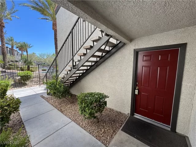 MLS: 2692720 Condo For Sale