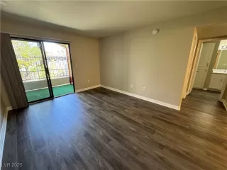 Photo #1: 2692720 Listing 