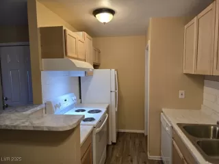 Photo #4: 2692729 Listing 