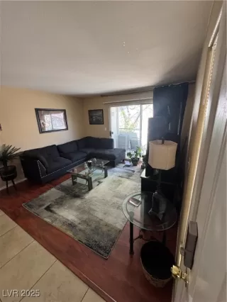 Photo #4: 2692737 Listing 