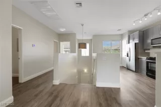 Photo #1: 2692748 Listing 