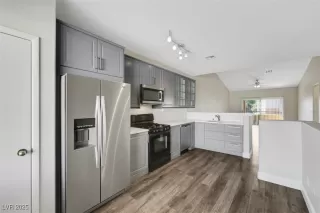 Photo #3: 2692748 Listing 