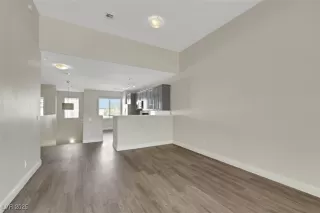 Photo #4: 2692748 Listing 