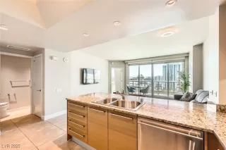 Photo #3: 2692749 Listing