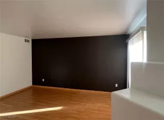 Photo #5: 2692753 Listing 