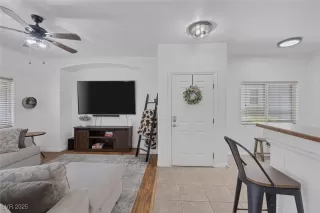 Photo #4: 2692788 Listing