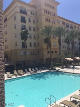 Photo #2: 2692799 Listing